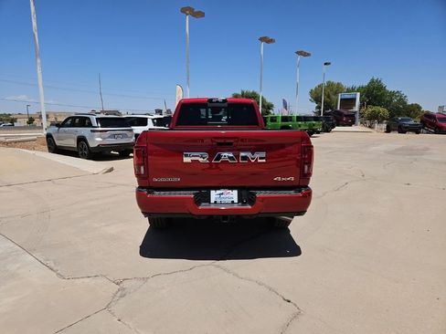 New 2026 RAM 2500 Laramie AWD/4WD image 3