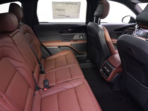New 2026 Lincoln Nautilus Reserve w/ Jet Appearance Package AWD/4WD image 18
