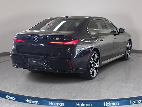 Used 2023 BMW 740i RWD image 7