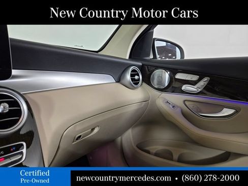 Used 2021 Mercedes-Benz GLC 300 image 28