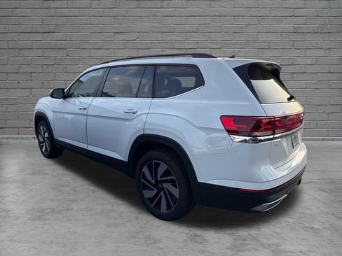 Used 2025 Volkswagen Atlas SE FWD image 7