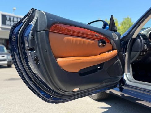 Used 2005 Lexus SC 430 Convertible RWD image 58