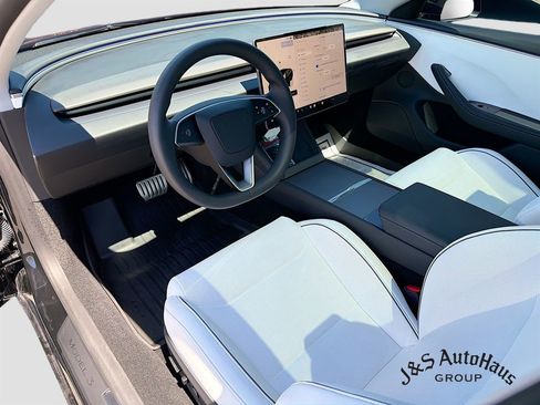 Used 2025 Tesla Model 3 Performance AWD/4WD image 9