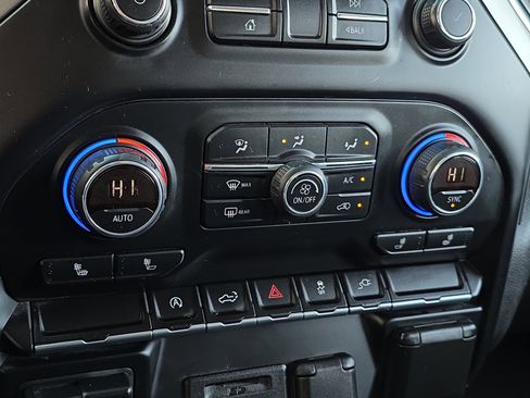 Used 2019 Chevrolet Silverado 1500 LT w/ All-Star Edition image 22