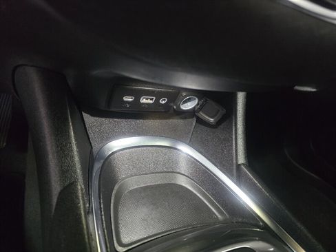 Used 2024 Chevrolet Malibu LT image 19