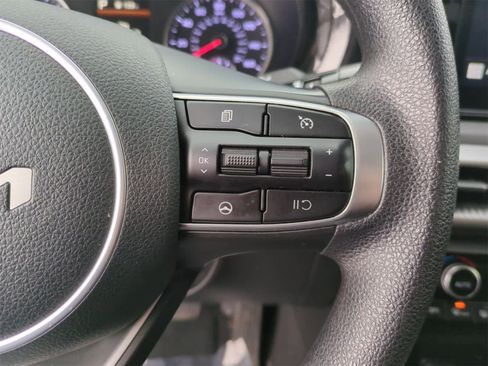 Used 2022 Kia K5 LXS image 24