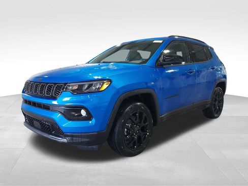 New 2026 Jeep Compass Latitude AWD/4WD image 4