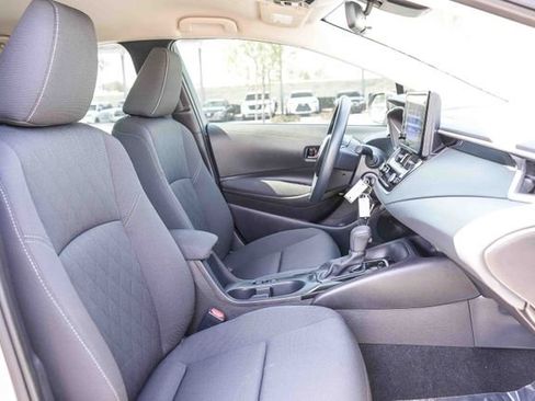 Used 2025 Toyota Corolla LE FWD image 19