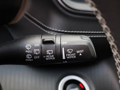 New 2025 Jeep Grand Cherokee L Altitude image 36