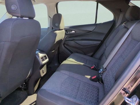 Used 2024 Chevrolet Equinox LT FWD image 13