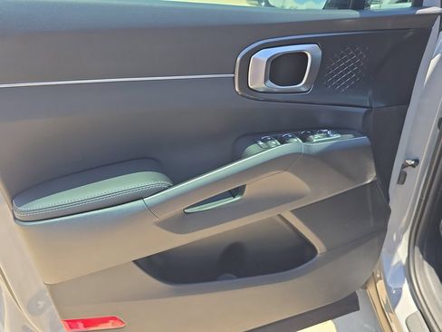 New 2026 Kia Sorento S FWD image 17
