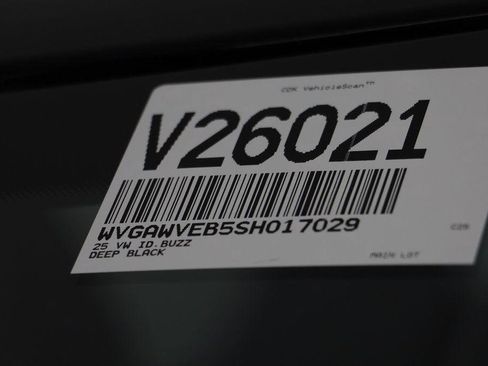 New 2025 Volkswagen ID. Buzz Pro S image 30