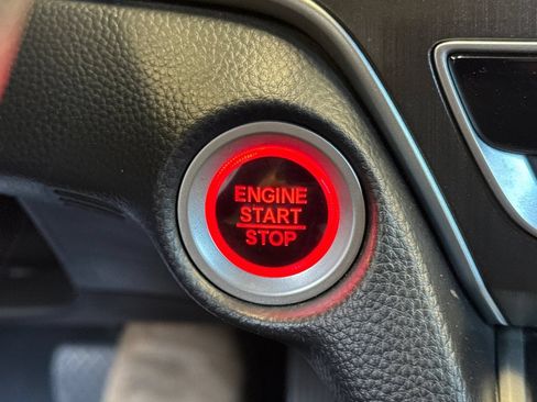 Used 2018 Honda Accord LX image 26