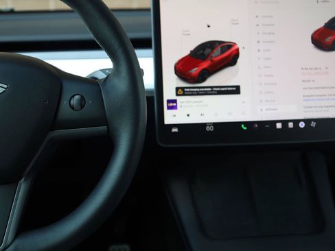 Used 2022 Tesla Model Y Performance AWD/4WD image 29
