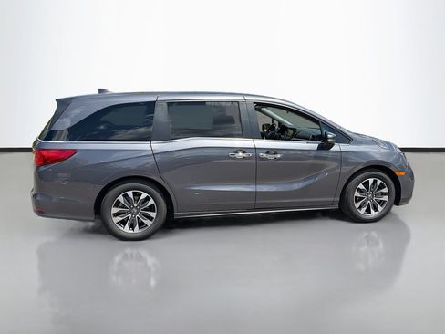 Used 2023 Honda Odyssey EX-L image 4