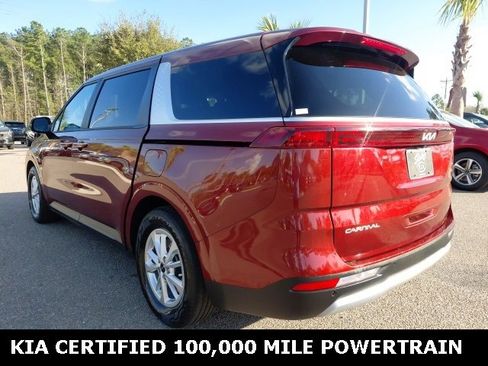 Used 2024 Kia Carnival LX image 7