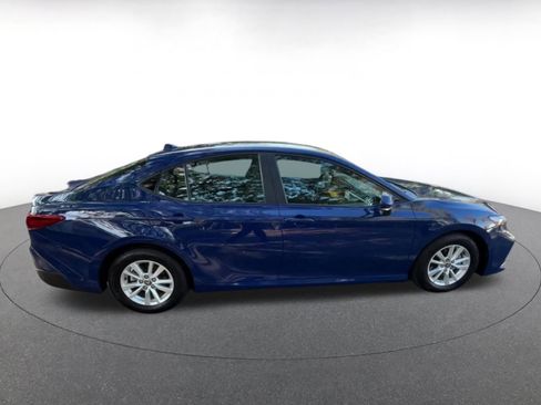 Used 2025 Toyota Camry LE image 16