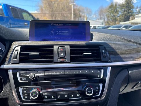 Used 2014 BMW 428i xDrive Convertible AWD/4WD image 31