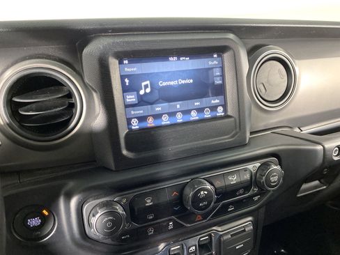 Used 2022 Jeep Wrangler Unlimited Sport image 27