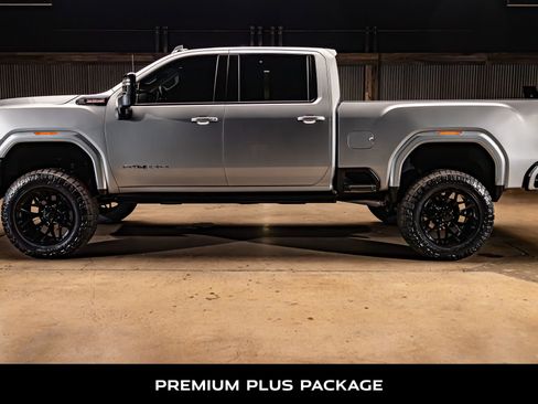 Used 2026 GMC Sierra 2500 AT4 w/ AT4 Premium Plus Package AWD/4WD image 6