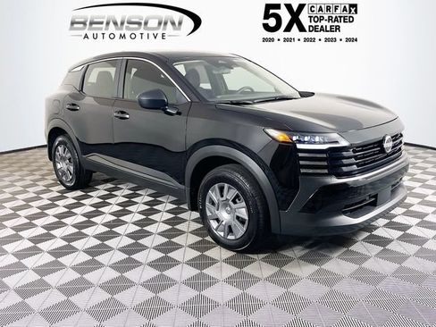 Used 2025 Nissan Kicks S FWD image 1