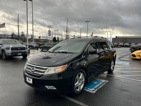 Used 2011 Honda Odyssey Touring image 7