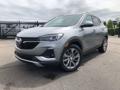Used 2023 Buick Encore GX Essence w/ Experience Buick Package FWD image 1