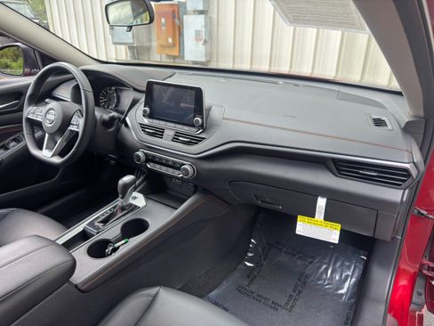 Used 2020 Nissan Altima 2.0 SR FWD image 14