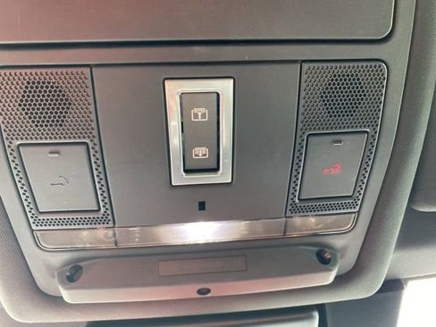 Used 2017 Land Rover Discovery Sport HSE image 23