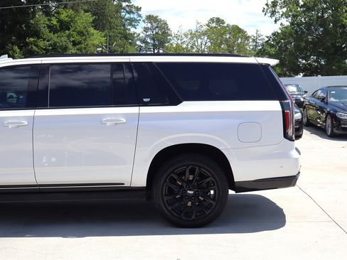 Used 2021 Cadillac Escalade ESV Sport Platinum w/ LPO, ONYX Package AWD/4WD image 6