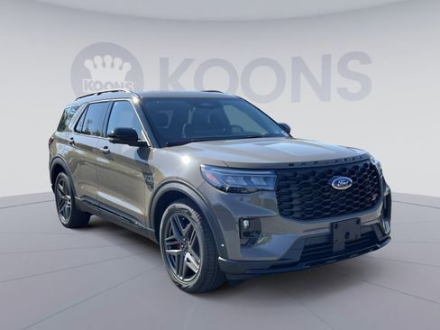 New 2026 Ford Explorer ST w/ Sun And Sound Package AWD/4WD image 2