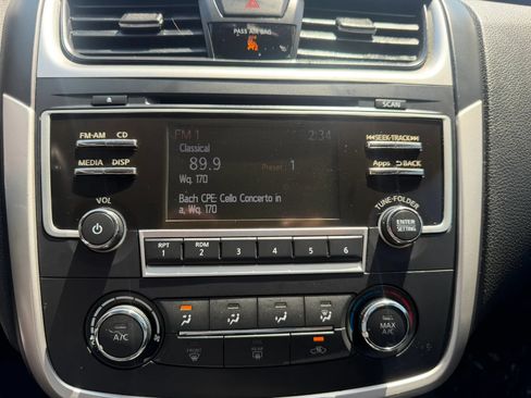 Used 2016 Nissan Altima 2.5 SR FWD image 21
