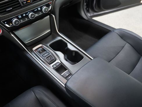 Used 2018 Honda Accord EX-L image 22