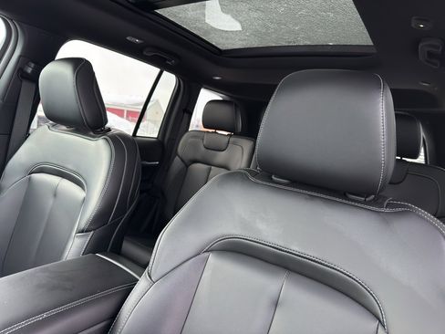 New 2025 Jeep Grand Cherokee Limited image 27