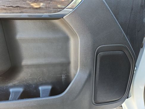 Used 2021 Chevrolet Silverado 3500 LTZ w/ LTZ Convenience Package image 13