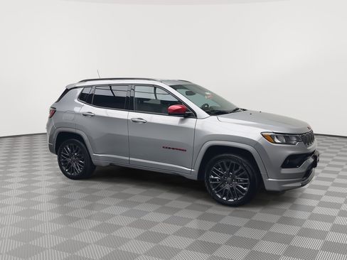 Used 2023 Jeep Compass Limited image 37