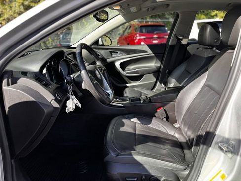 Used 2012 Buick Regal Premium image 5