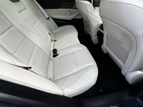 Certified 2024 Mercedes-Benz GLE 450 4MATIC image 18