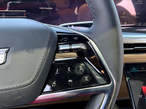 New 2025 Cadillac Escalade IQ Luxury 2 image 25