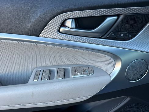 Used 2023 Genesis G70 2.0T w/ Sport Prestige Package image 11