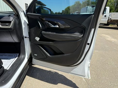 Used 2019 GMC Terrain Denali w/ Advanced Safety Package AWD/4WD image 8