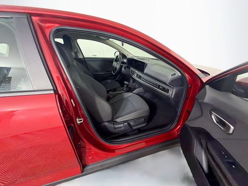 Used 2025 Kia K4 FWD image 29