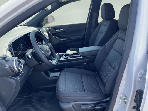 New 2026 Chevrolet Equinox LT w/ Safety and Technology Package AWD/4WD image 19