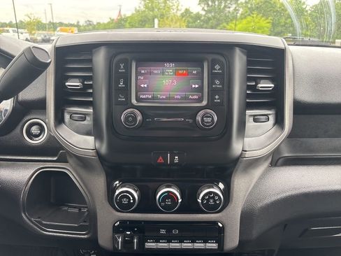 Used 2022 RAM 2500 Tradesman w/ Chrome Appearance Group AWD/4WD image 23