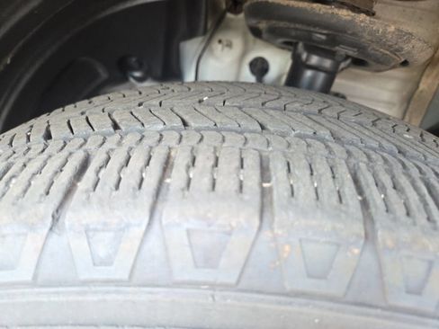 Used 2023 Honda Pilot EX-L image 19