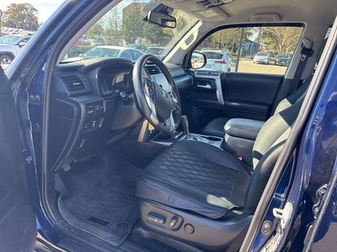 Used 2021 Toyota 4Runner SR5 image 5