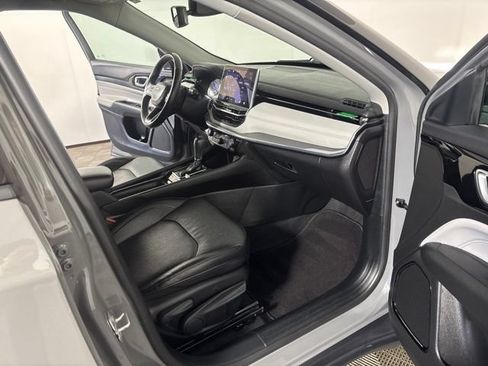 Used 2022 Jeep Compass Limited AWD/4WD image 29