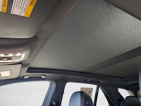 Used 2025 Mercedes-Benz GLE 350 4MATIC image 13