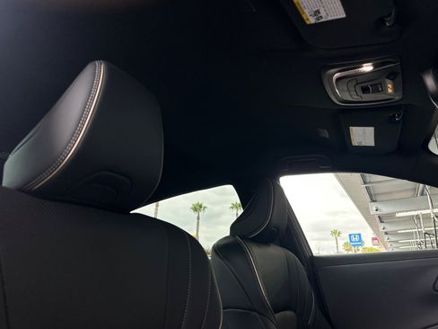 Certified 2026 Toyota Crown AWD/4WD image 15
