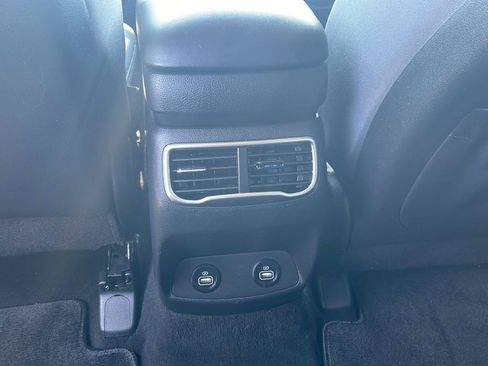 Used 2023 Hyundai Santa Fe SEL AWD/4WD image 18